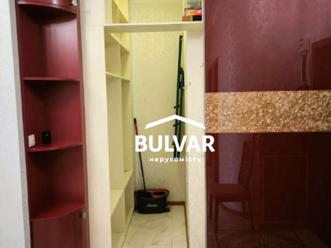 квартира по адресу Гвардейцев-Широнинцев ул., 33