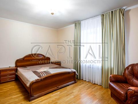 будинок за адресою молодіжна