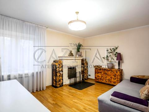 будинок за адресою молодіжна