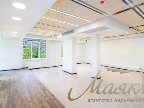 коммерческая по адресу Андрея Верхогляда ул. (Михайла Драгомирова), 2-А