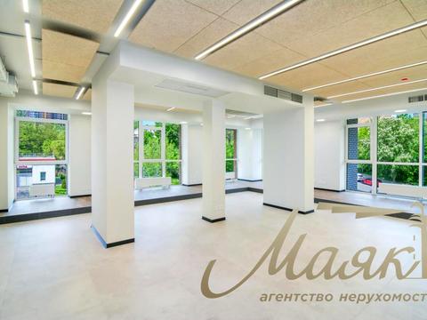 коммерческая по адресу Андрея Верхогляда ул. (Михайла Драгомирова), 2-А