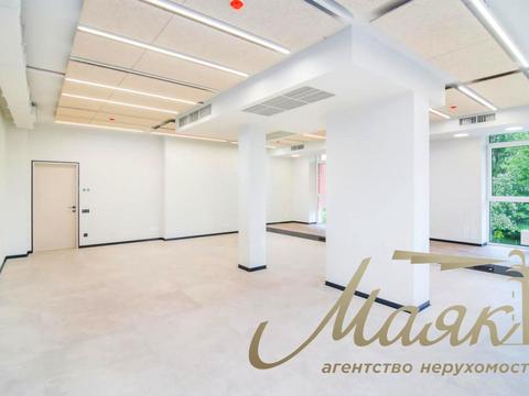 коммерческая по адресу Андрея Верхогляда ул. (Михайла Драгомирова), 2-А