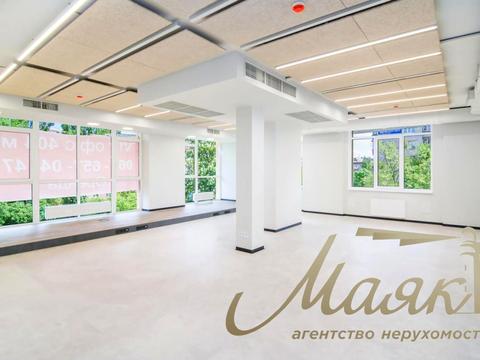 коммерческая по адресу Андрея Верхогляда ул. (Михайла Драгомирова), 2-А
