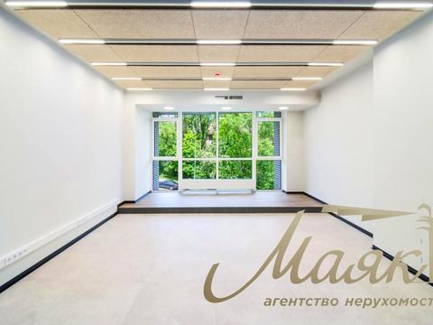 коммерческая по адресу Андрея Верхогляда ул. (Михайла Драгомирова), 2-А