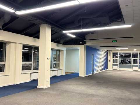комерційна за адресою Сім'ї Прахових вул. (Гайдара), 58