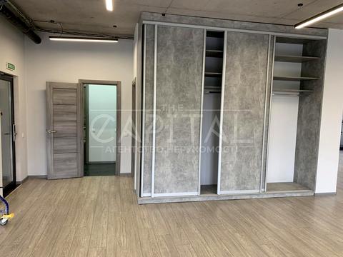 комерційна за адресою Валерія Лобановського просп., 120