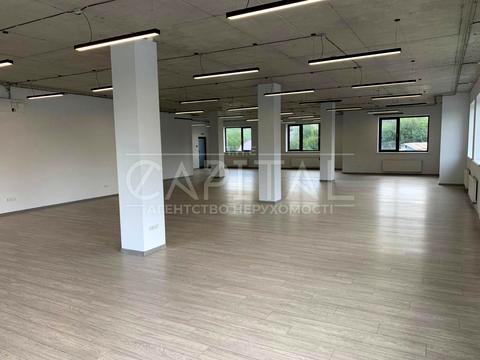 комерційна за адресою Валерія Лобановського просп., 120