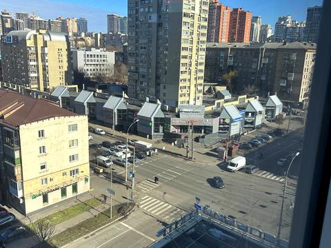 коммерческая по адресу Антоновича ул. (Горького), 170/172