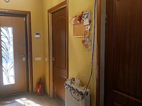 будинок за адресою Квітнева