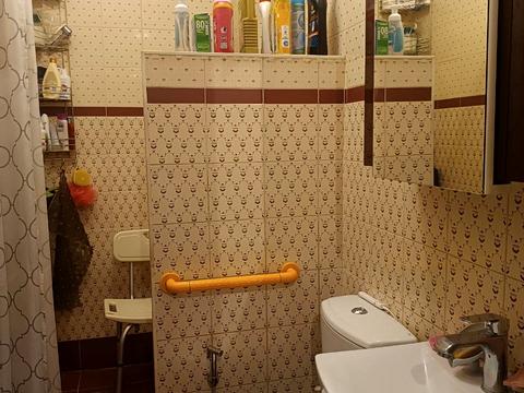 будинок за адресою Квітнева