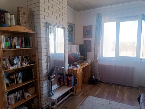 будинок за адресою Квітнева