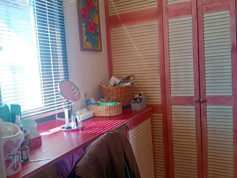 будинок за адресою Квітнева