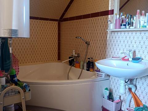 будинок за адресою Квітнева