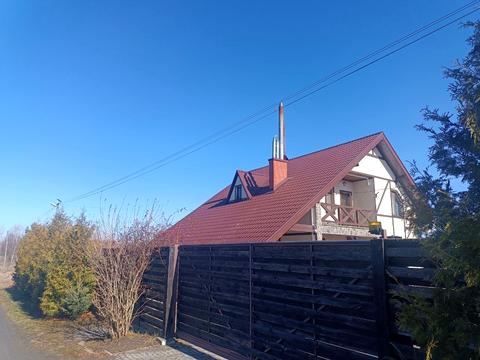 будинок за адресою Квітнева