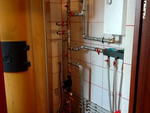 будинок за адресою Квітнева