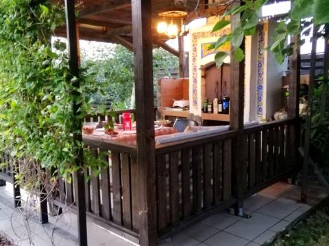 будинок за адресою Квітнева