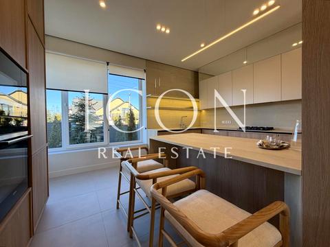 дом по адресу  ул.