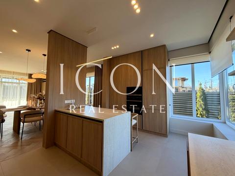 дом по адресу  ул.