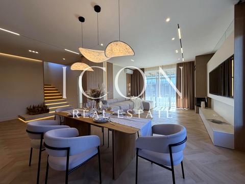 дом по адресу  ул.