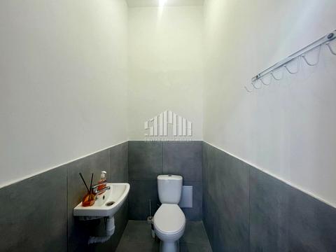 коммерческая по адресу Відродження ул., 2