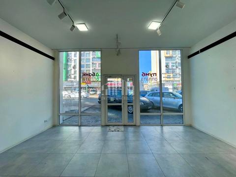 коммерческая по адресу Відродження ул., 2