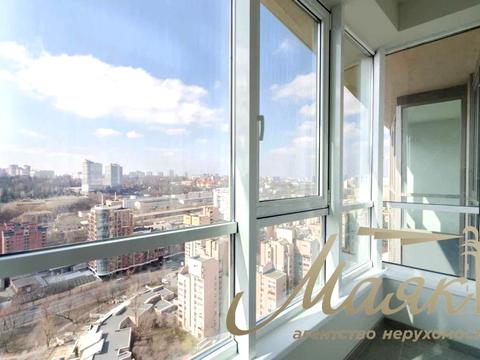 комерційна за адресою Антоновича вул. (Горького), 109