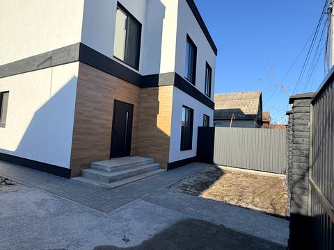 будинок за адресою Будівельників вул.