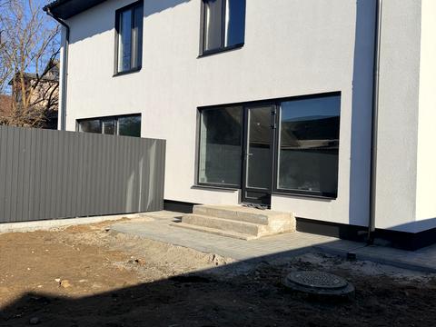 будинок за адресою Будівельників вул.