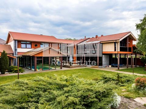 дом по адресу Центральна