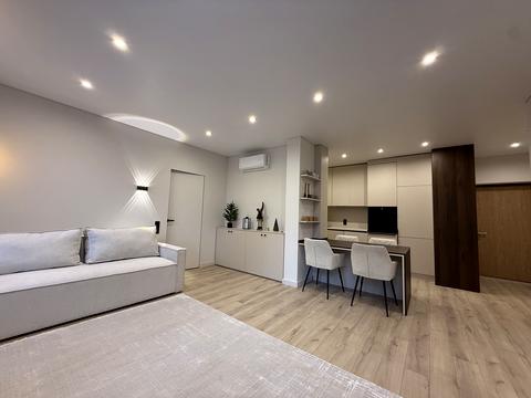 квартира за адресою Героїв Майдану вул., (Будинок 4)