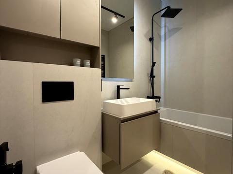 квартира за адресою Героїв Майдану вул., (Будинок 4)