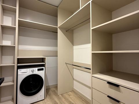 квартира за адресою Героїв Майдану вул., (Будинок 4)