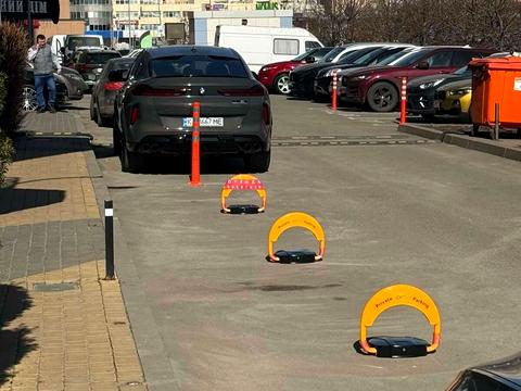 паркоместо по адресу Днепровская набережная ул., 14-А