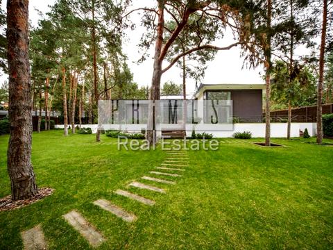 будинок за адресою Центральна вул.