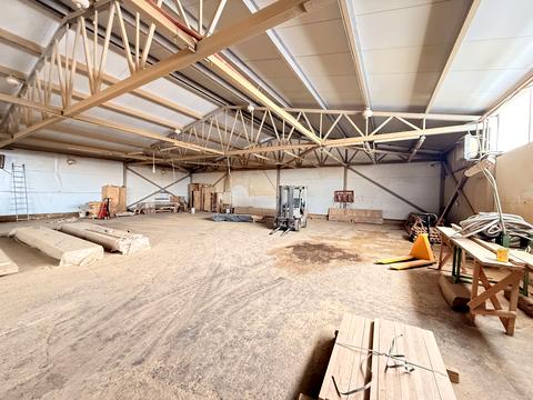 комерційна за адресою Івана Мазепи вул. (Декабристів), 143