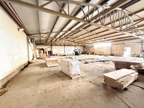 комерційна за адресою Івана Мазепи вул. (Декабристів), 143