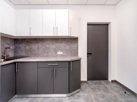 комерційна за адресою Київ, Верхній Вал вул., 72