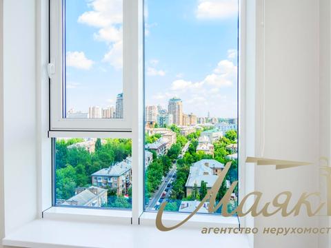 комерційна за адресою Джона Маккейна вул. (Івана Кудрі), 26