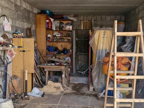 будинок за адресою с. Жирівка, калинка, 22