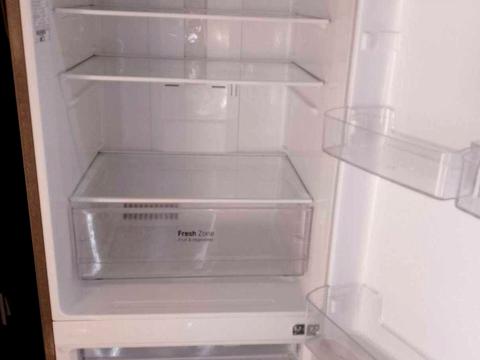 квартира за адресою Богатирська вул., 6-А