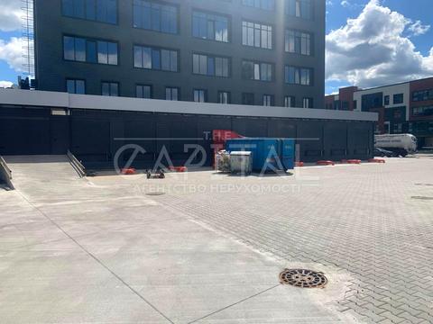 комерційна за адресою Новокостянтинівська вул., 7