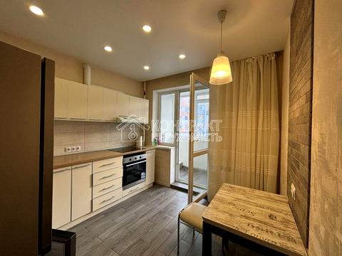 квартира за адресою Домобудівельна вул., 13