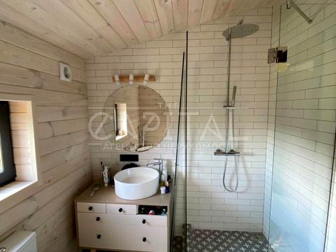 дом по адресу Центральна