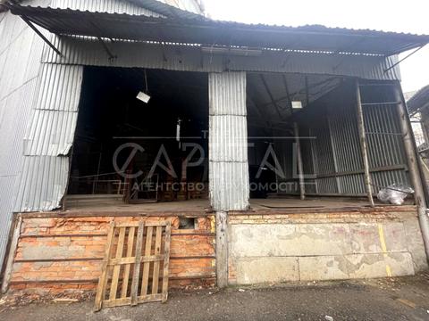 комерційна за адресою Івана Дзюби вул. (Сім'ї Сосніних), 2-Б