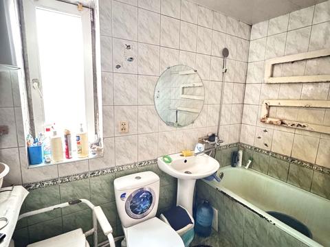 будинок за адресою смт. Обухівка, Світла