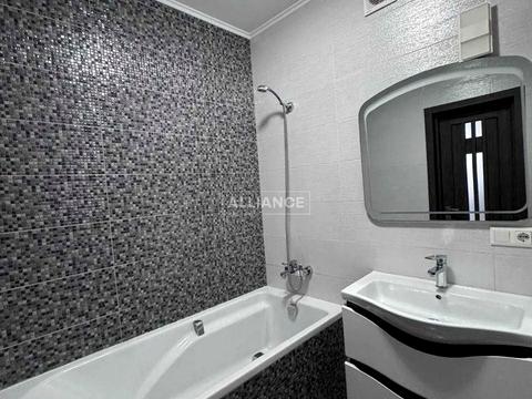 квартира за адресою Василя Стуса вул., (Будинок 5)