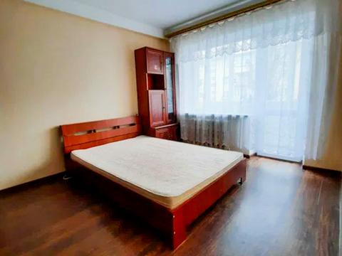 квартира за адресою Київ, Братиславська вул., 8