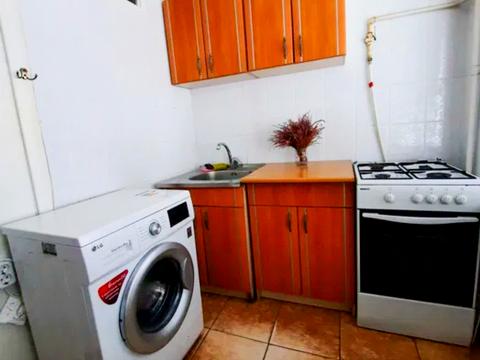 квартира за адресою Київ, Братиславська вул., 8