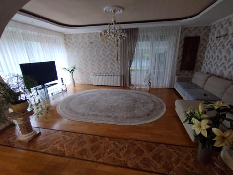 будинок за адресою Центральна