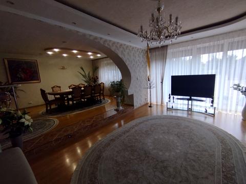 будинок за адресою Центральна